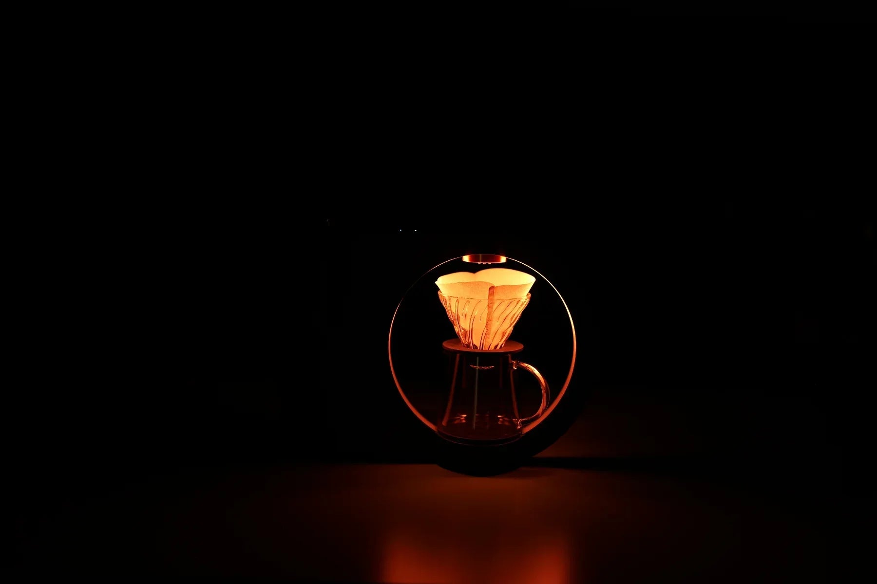 Hikaru V60 Smart Brewer im Test: Temperatur top, Wasserverteilung Flop