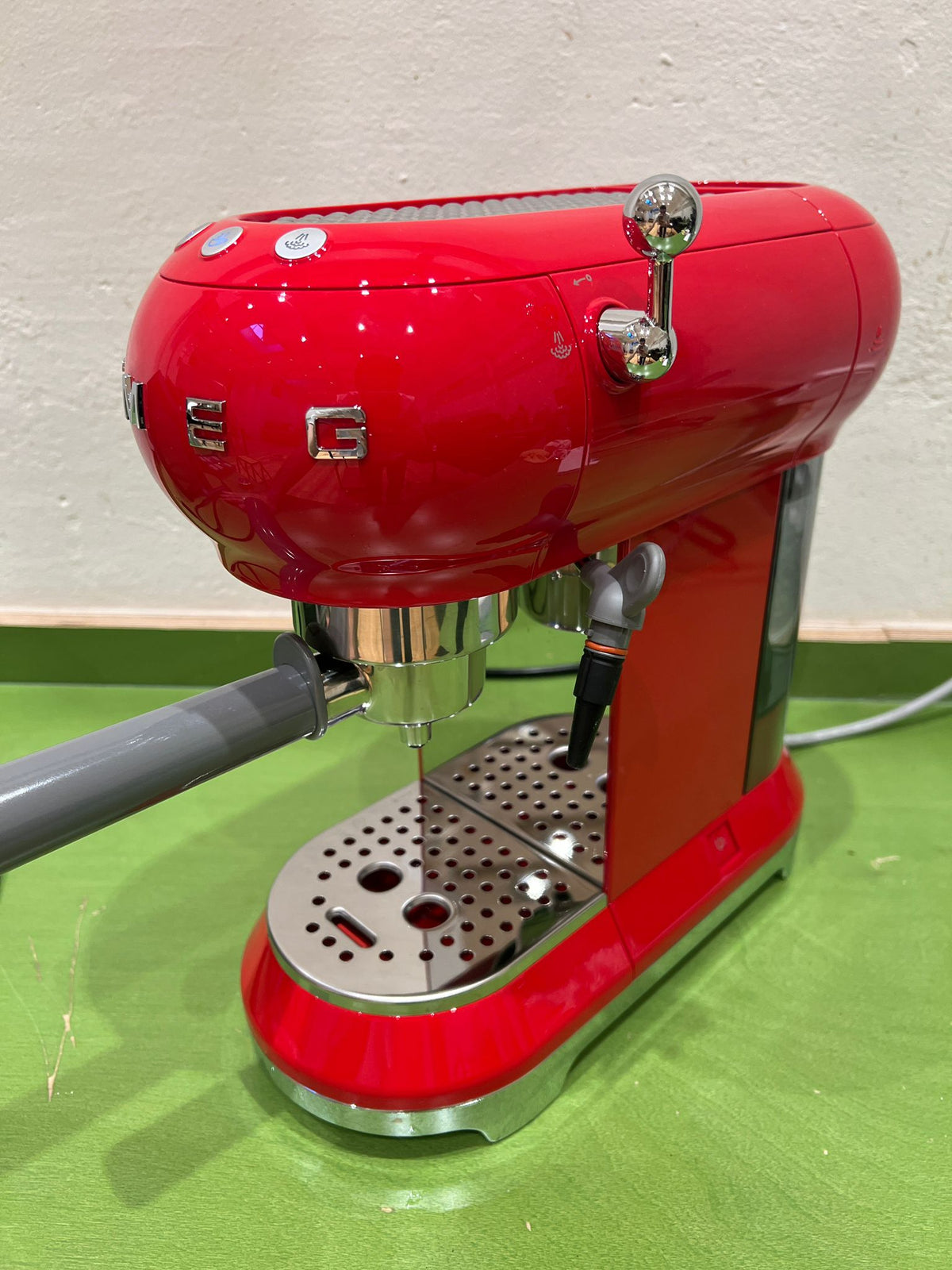 Smeg ECF01 (Espressomaschine)